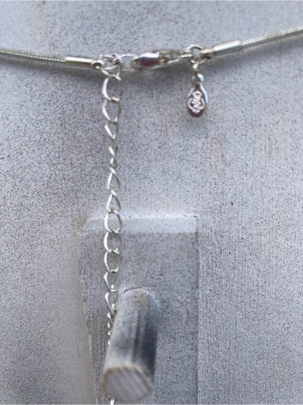 Premier Designs Necklace Vintage teardrop pendant Silvertone chain 18” - Picture 8 of 10